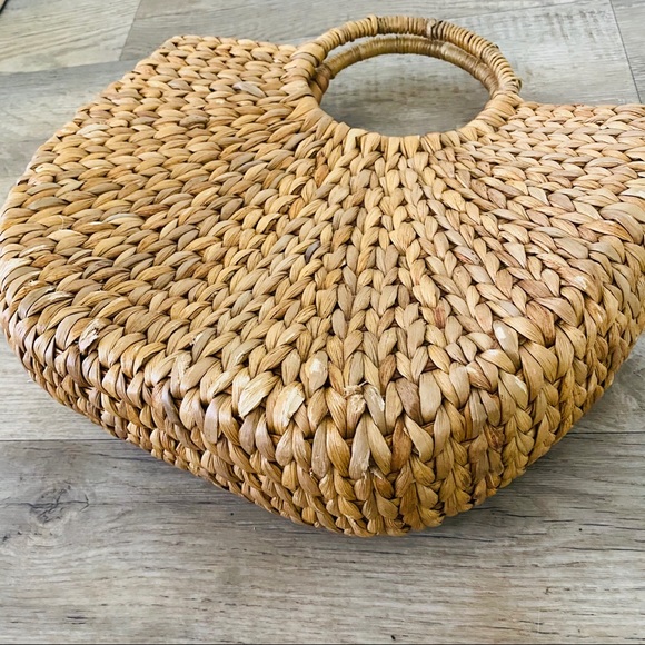 PUTU by J. Maclear Rattan Wicker Handbag - Picture 3 of 12